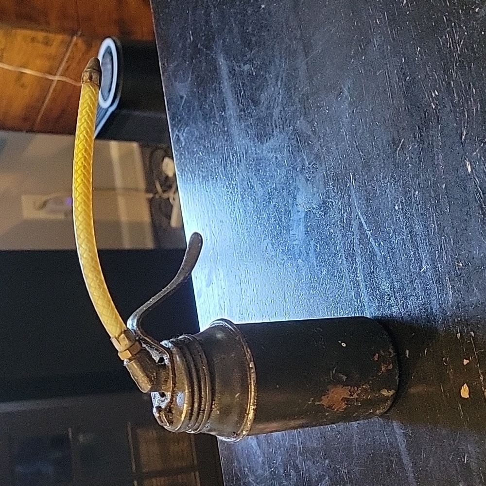 5 For 25.00/Antique oil can,small